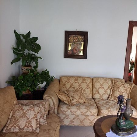Hostal Famihotel Fundadores Jardin Luaran gambar