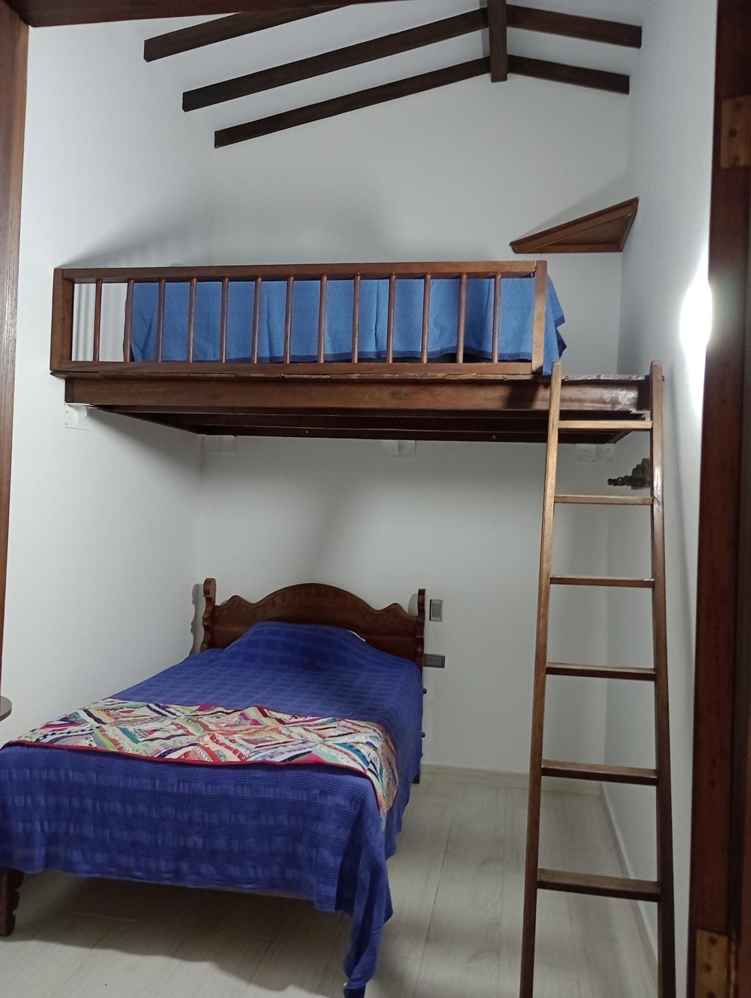 Hostal Famihotel Fundadores Jardin Luaran gambar