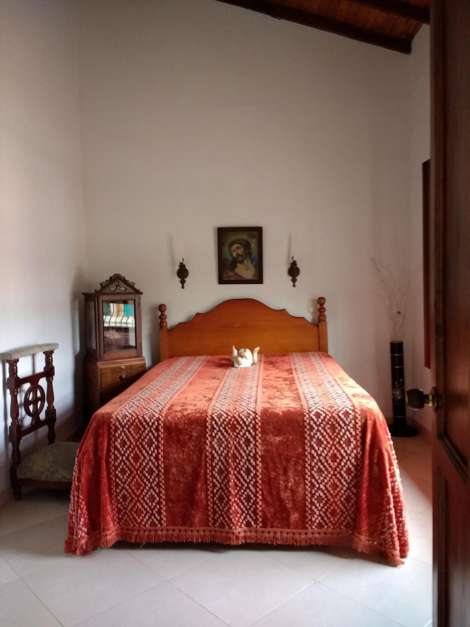 Hostal Famihotel Fundadores Jardin Luaran gambar